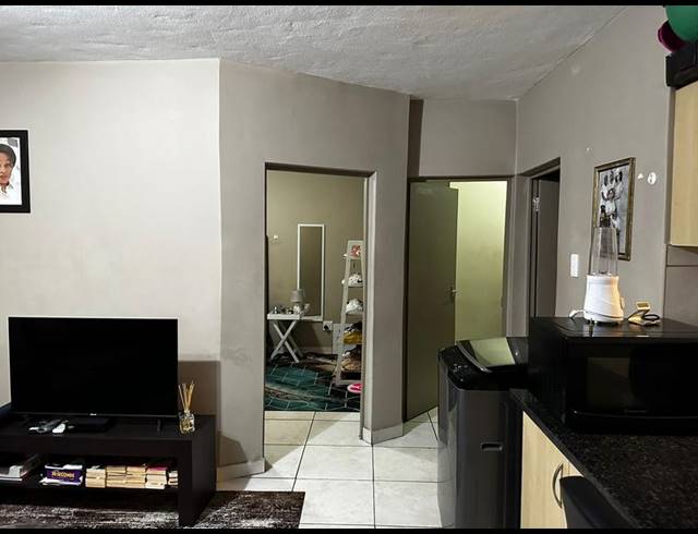 2 BEDROOM APARTMENT FOR SALE IN ARBORETUM